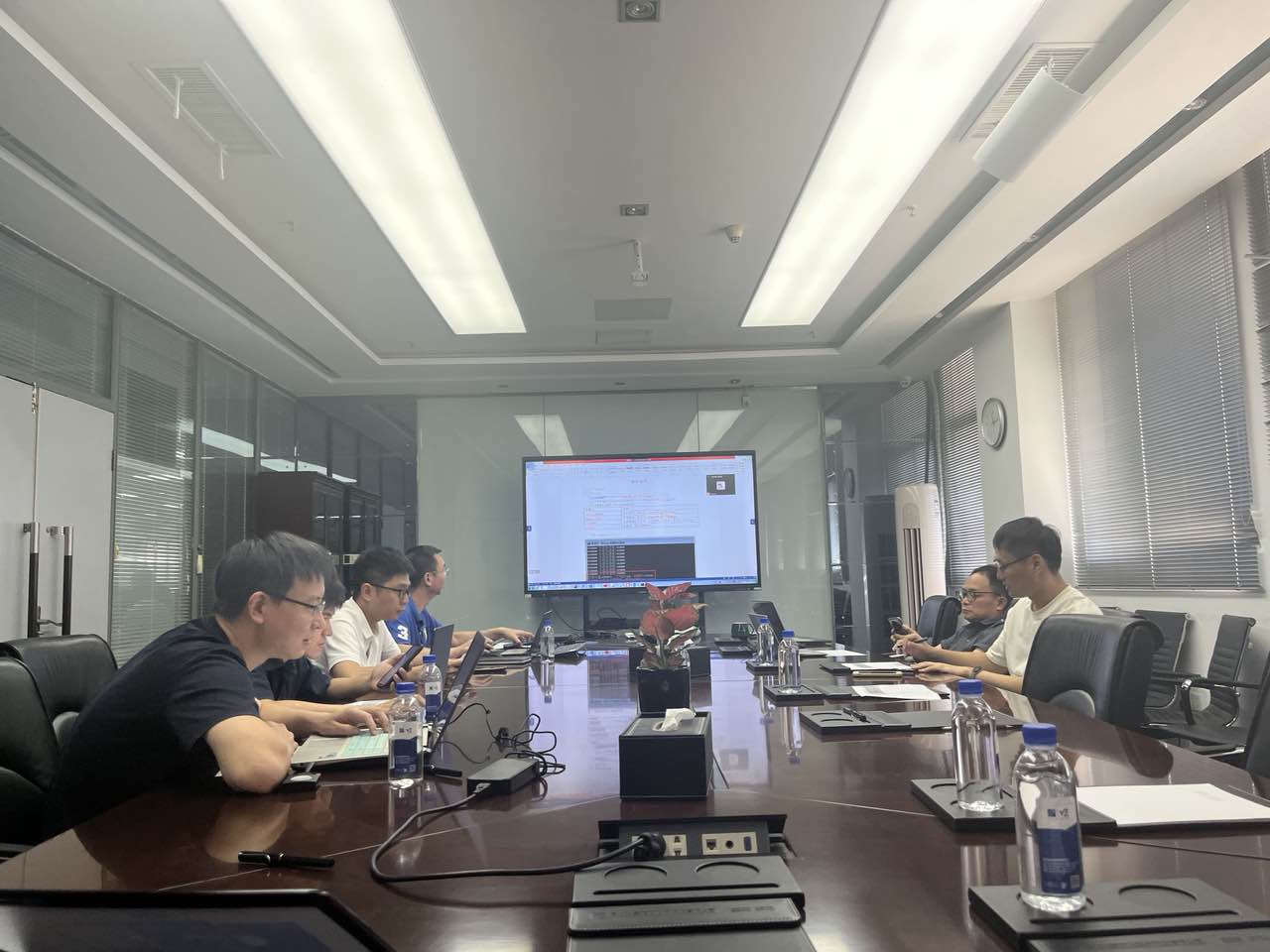 IMG_7984.jpg IMG_7984.jpg